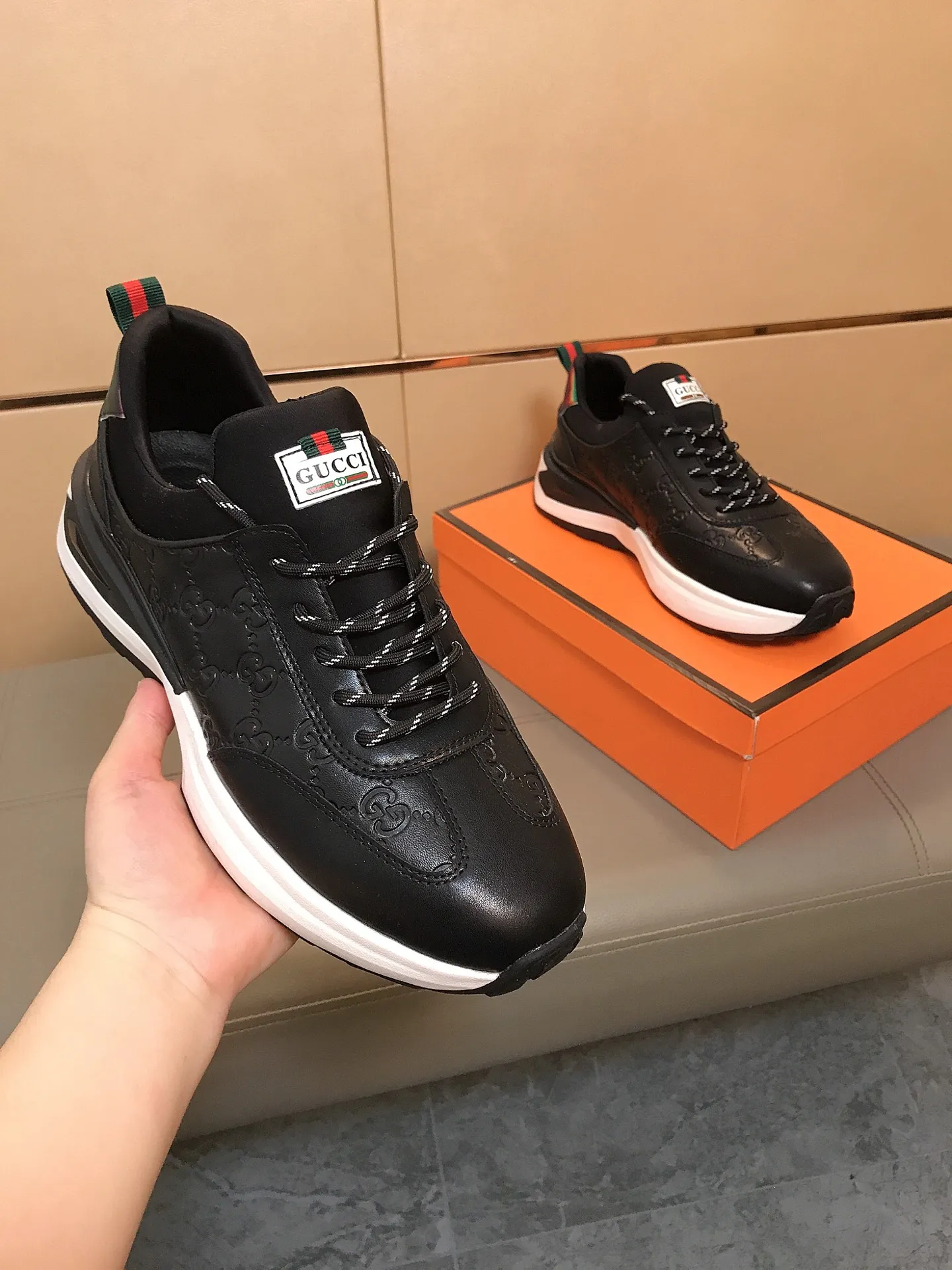 Factory price P442 💎👟👟[GUCCI] The latest trendy men's casual shoes, the fabric is made of embossed cowhide imported from Italy, comfortable sheepskin lining + feet, the original outsole is wear-resistant and non-slip, high-level version, exquisite workmanship. Code number: 38-44